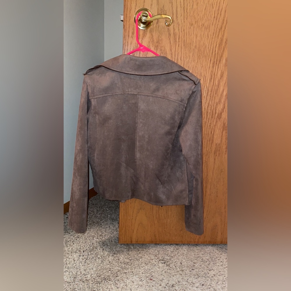 Buckle Jacket - Picture 2 of 4